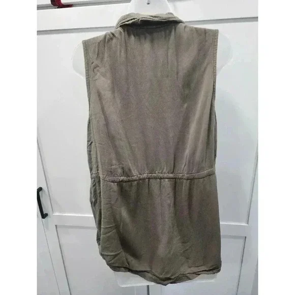 Maurices XL Cardigan Sleeveless zip Up Green Lightweight Zip Pockets - Picture 3 of 5